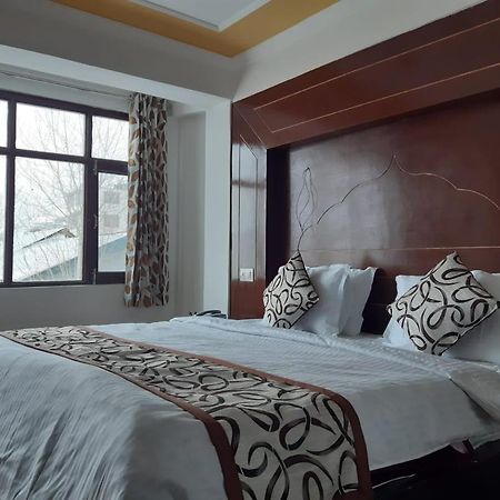 Hotel D Indian Kargil Luaran gambar